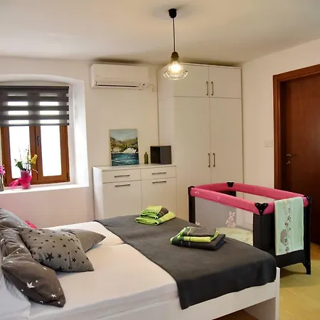קוטור Lana & Ena Apartments מראה חיצוני תמונה